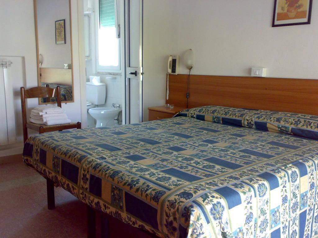 Hotel Margot Lido di Camaiore Kamer foto