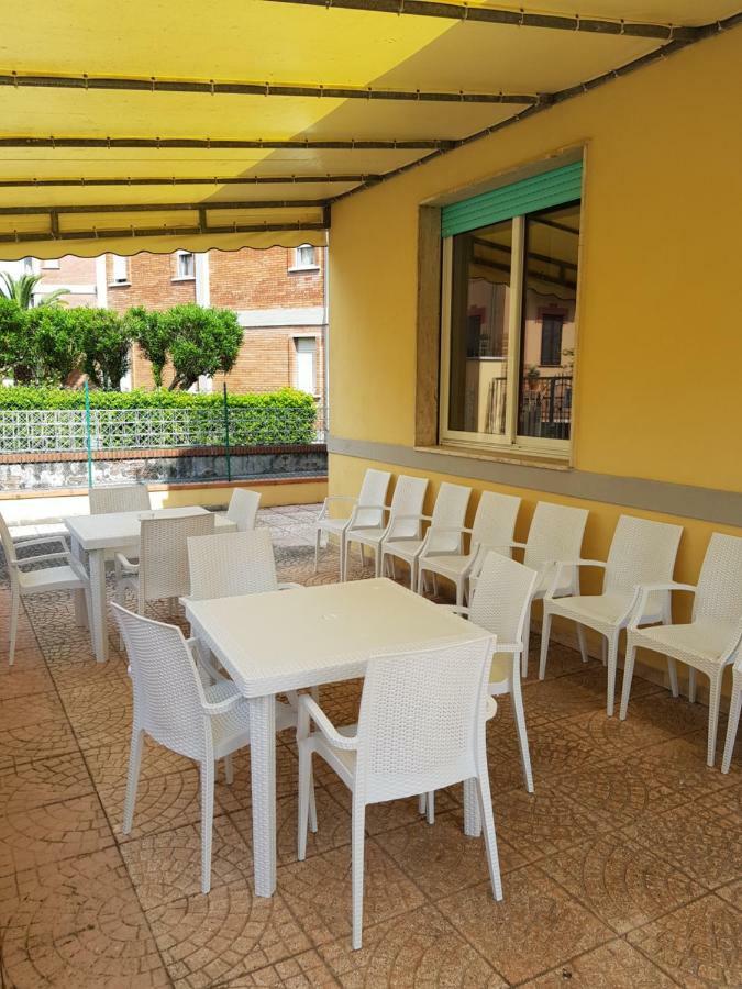Hotel Margot Lido di Camaiore Buitenkant foto
